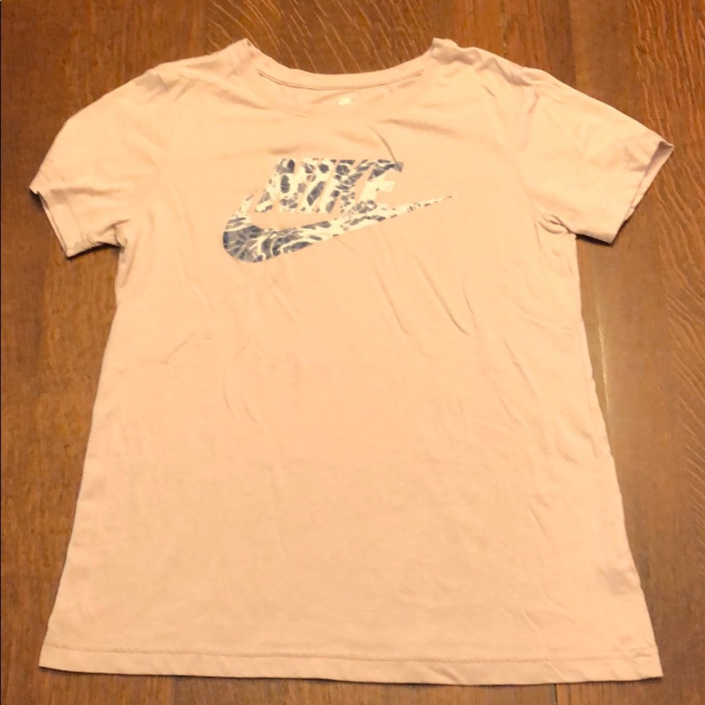 Nike T-shirt with swoosh